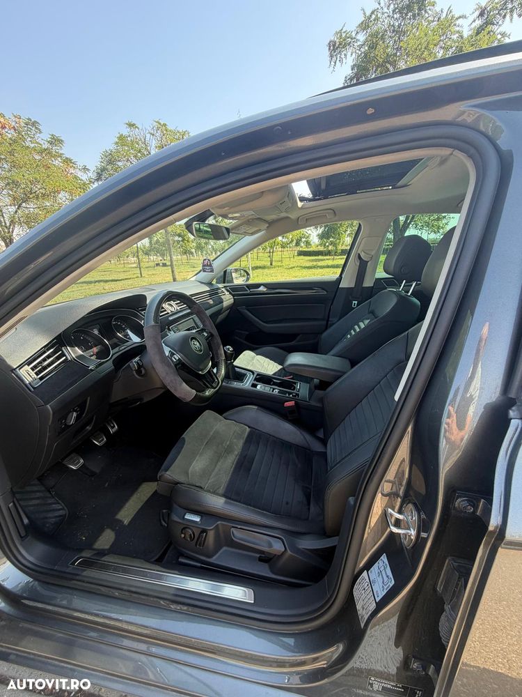 Volkswagen Passat 2.0 TDI Highline - 8