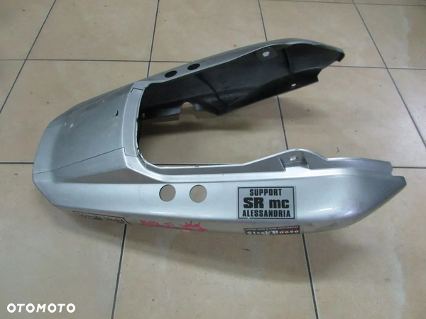 YAMAHA FZS 600 FAZER 98-02 owiewka ogon zadupek
