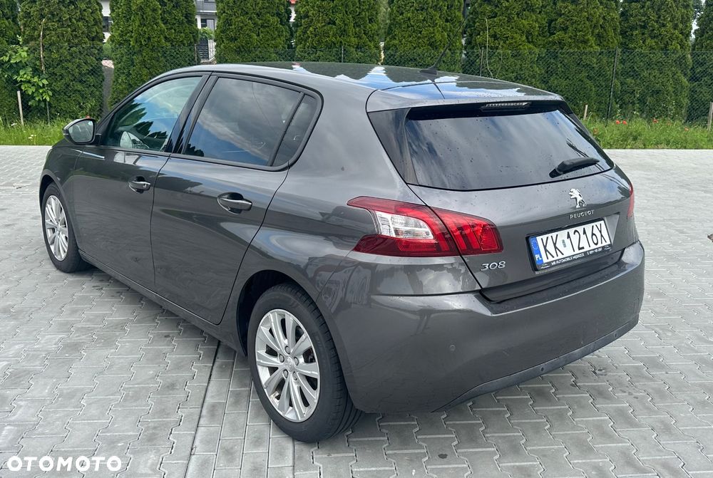 Peugeot 308 PureTech 110 Stop & Start Style - 4