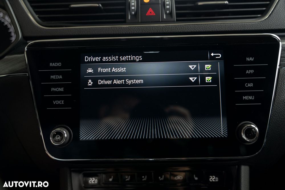 Skoda Octavia 1.0 TSI DSG Mild Hybrid Style - 32
