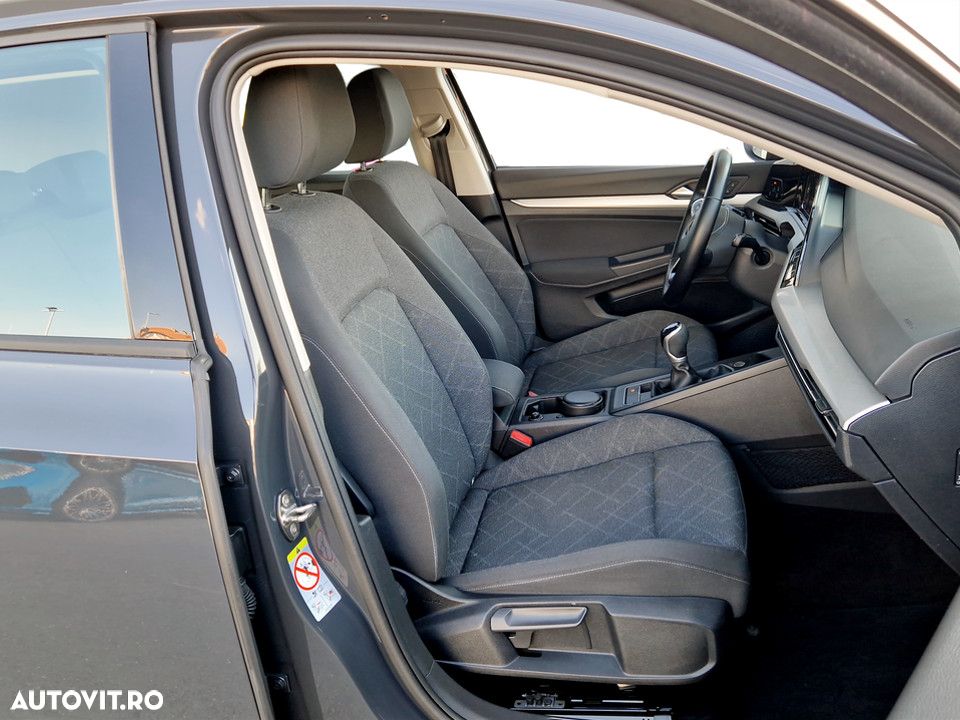 Volkswagen Golf 1.5 TSI ACT Life - 12