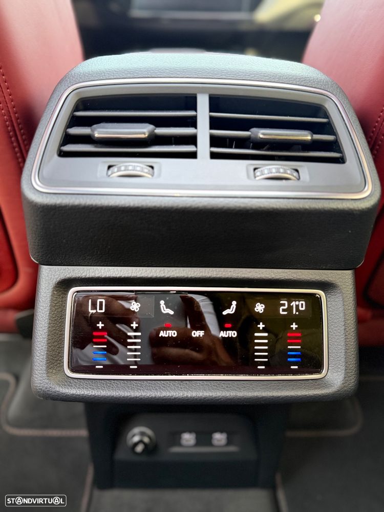 Audi e-tron S quattro - 32