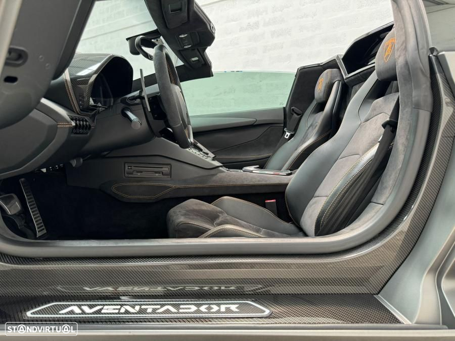 Lamborghini Aventador S - 54