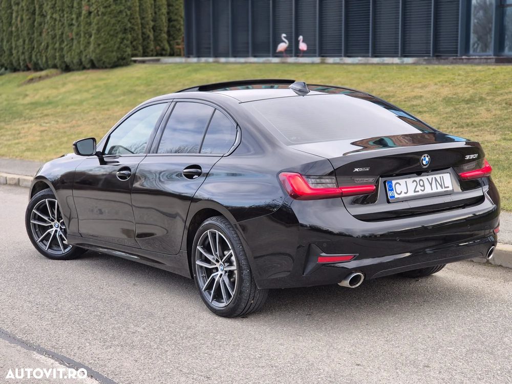 BMW Seria 3 330i xDrive Aut. Edition Luxury Line Purity - 2