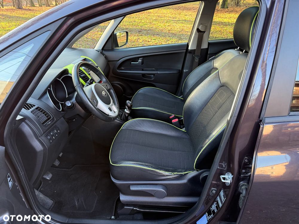 Kia Venga 1.6 CRDi 128 ISG Spirit - 11