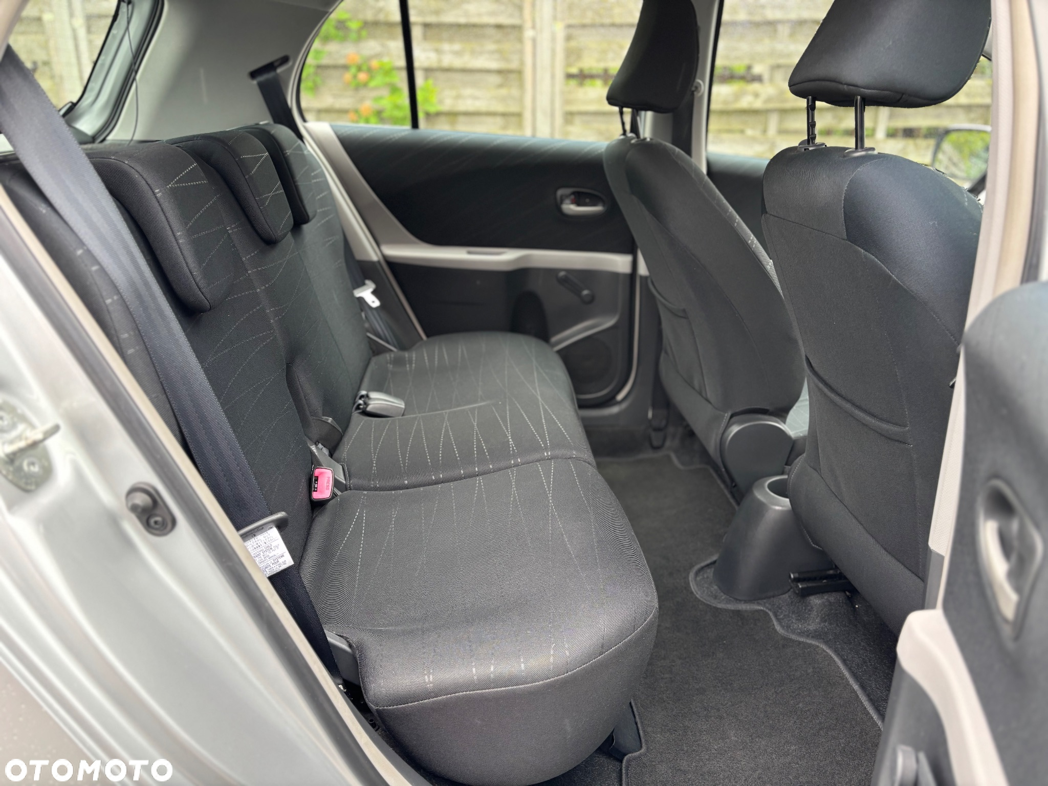 Toyota Yaris 1.3 VVT-i Cool - 22