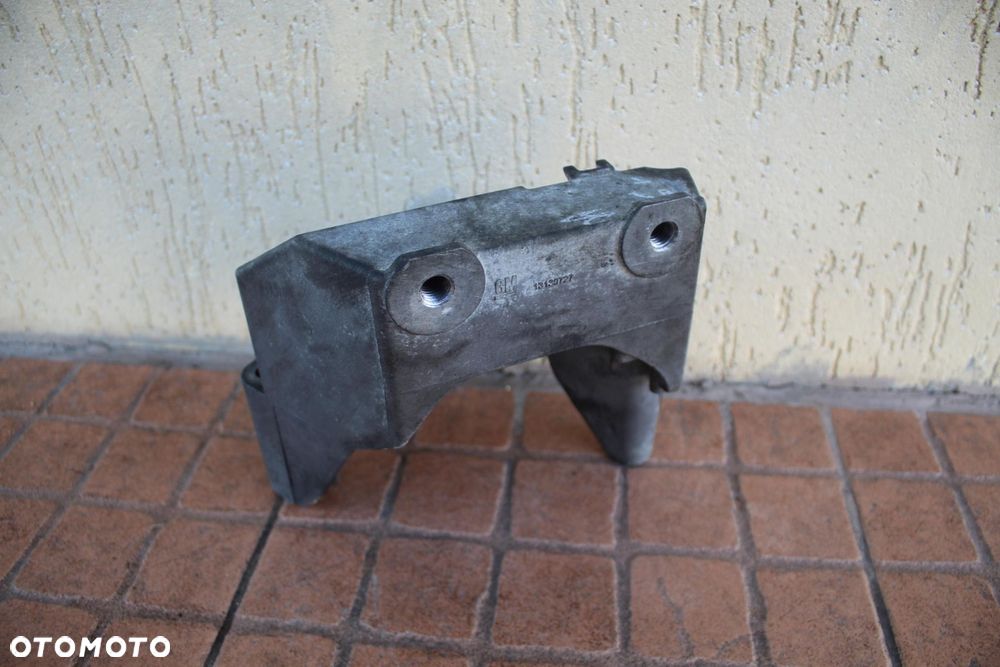 ŁAPA MOCOWANIE SILNIKA OPEL CORSA D 1.0 13130727 - 3