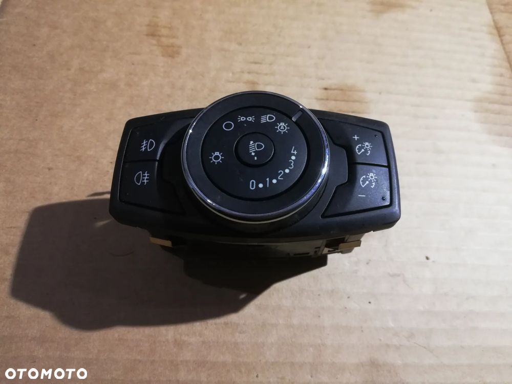 Ford Transit Courier przełącznik włącznik świateł AV1T13D061AC - 1