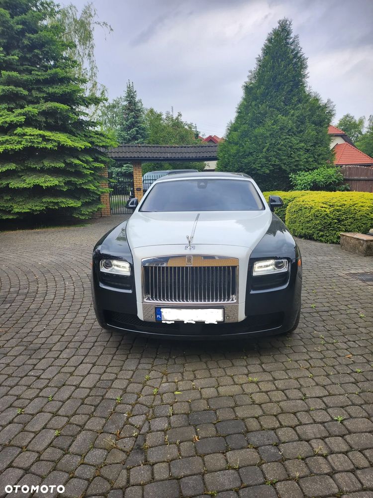 Rolls-Royce Ghost - 1