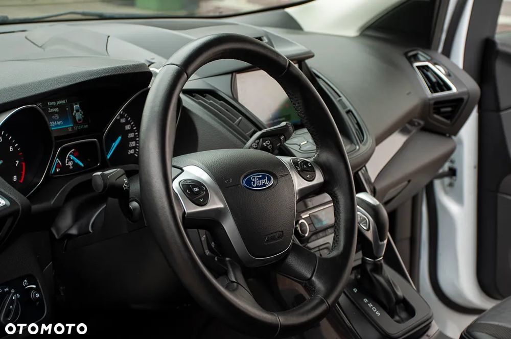 Ford Kuga 1.5 EcoBoost 4WD Titanium Plus - 21