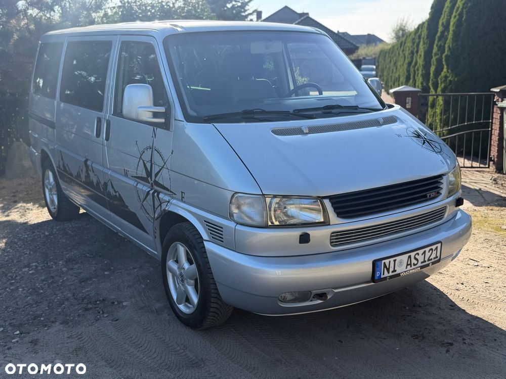 Volkswagen Multivan 2001 photo 2