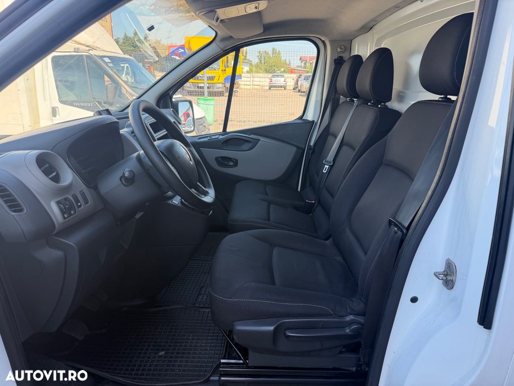 Renault Trafic - 10