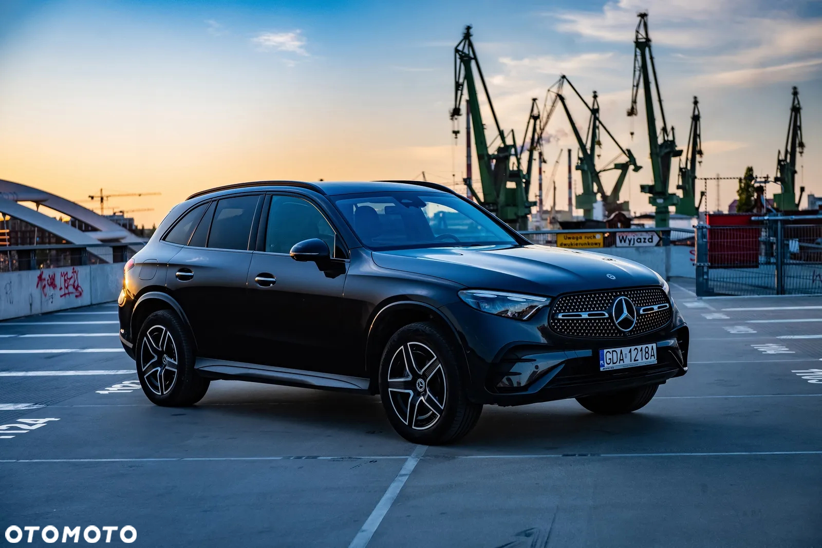 Mercedes-Benz GLC 300 de 4-Matic AMG Line - 4
