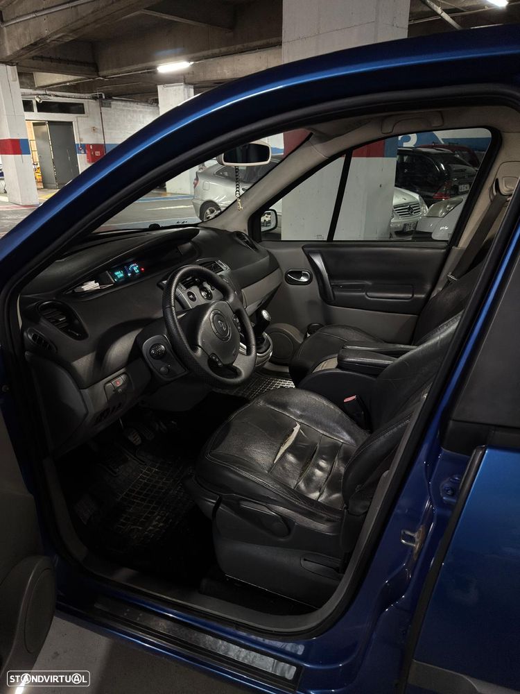 Renault Scénic 1.5 dCi Confort - 8