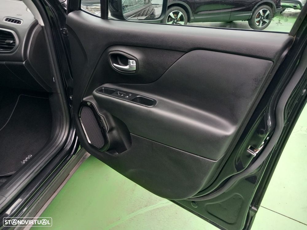 Jeep Renegade 1.6 MJD Night Eagle - 10