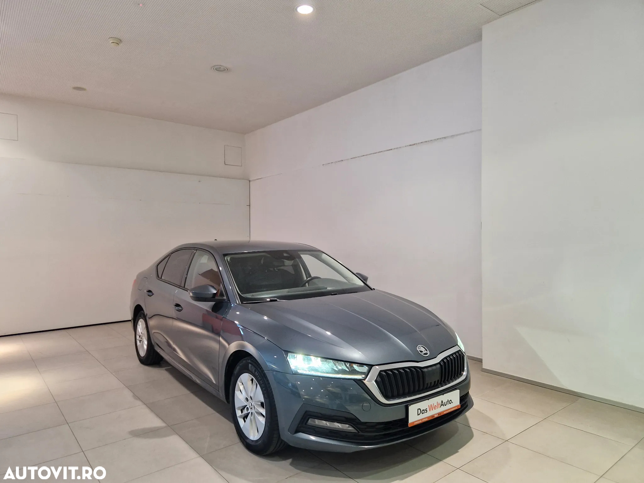 Skoda Octavia 2.0 TDI DSG Ambition - 5