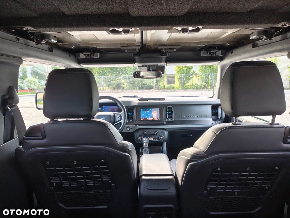 Ford Bronco - 25