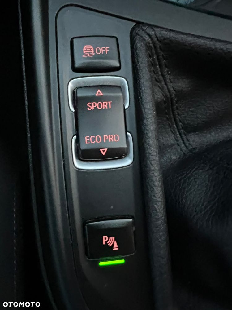 BMW Seria 1 118d xDrive Sport Line - 36