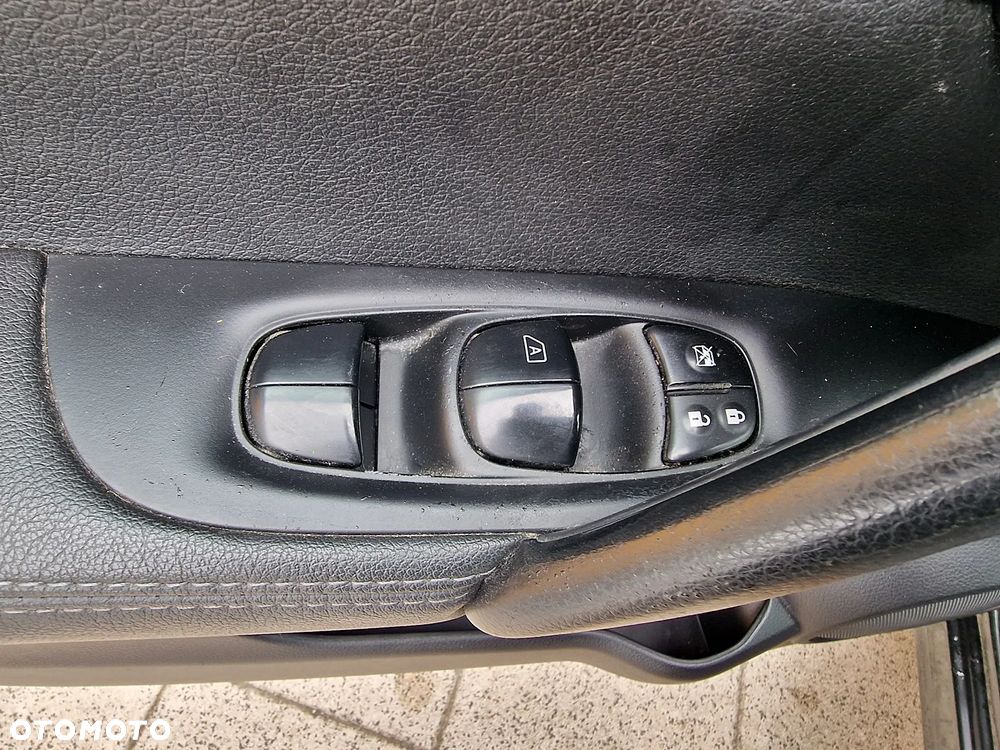 Nissan Qashqai 1.2 DIG-T N-Connecta - 12
