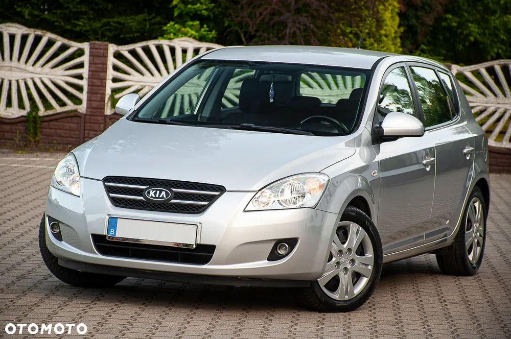 Kia Ceed 1.4 Comfort + - 9
