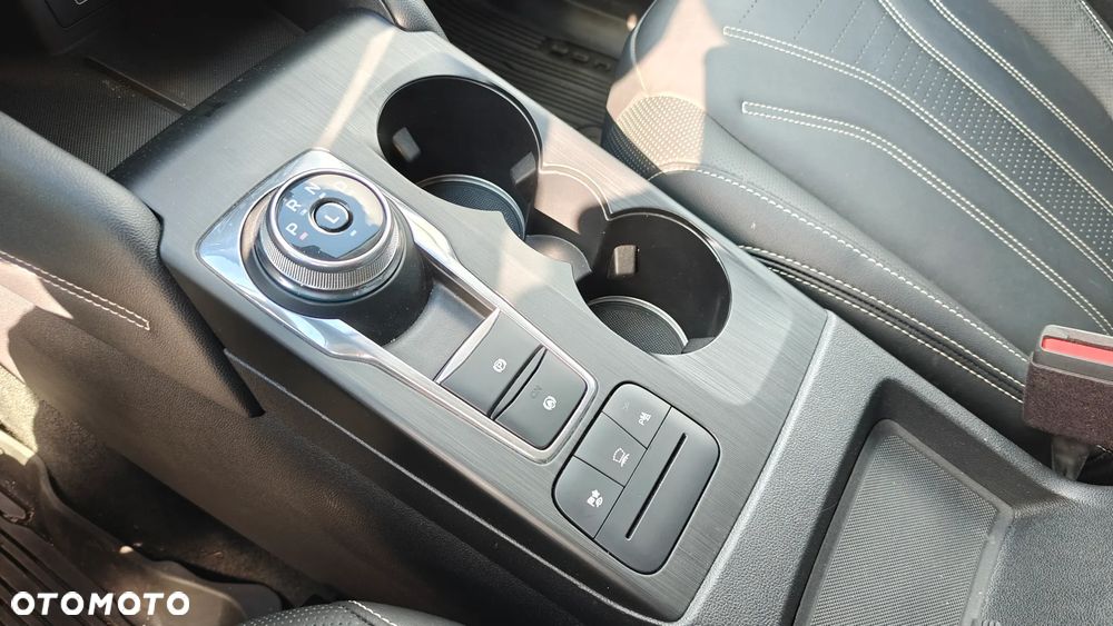 Ford Kuga - 16