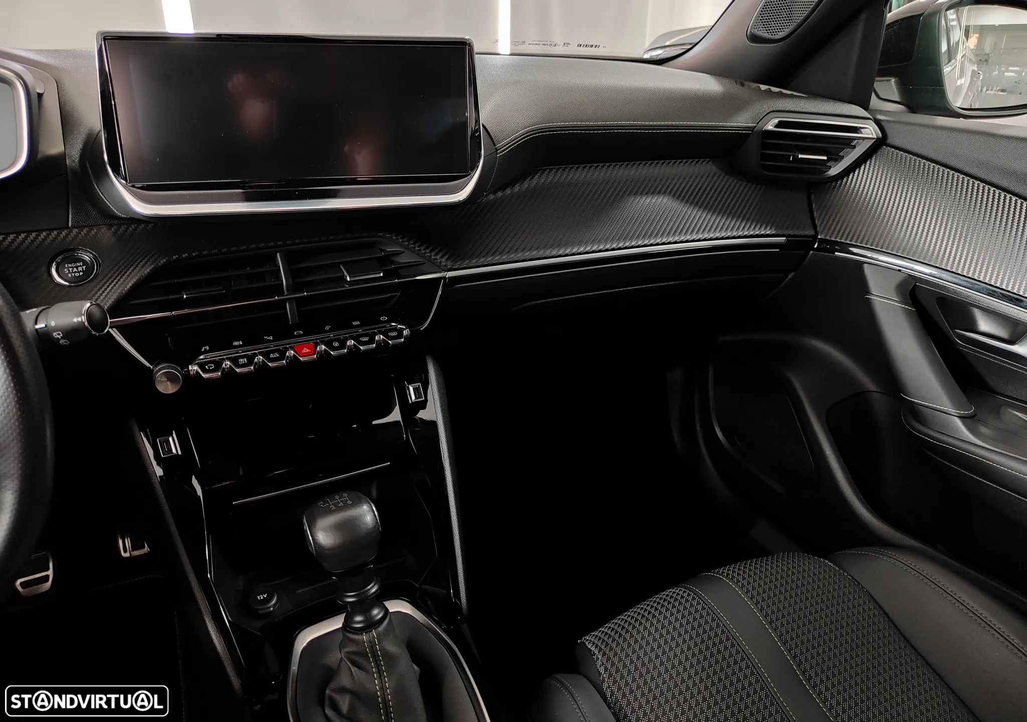 Peugeot 2008 1.2 PureTech GT Line - 38