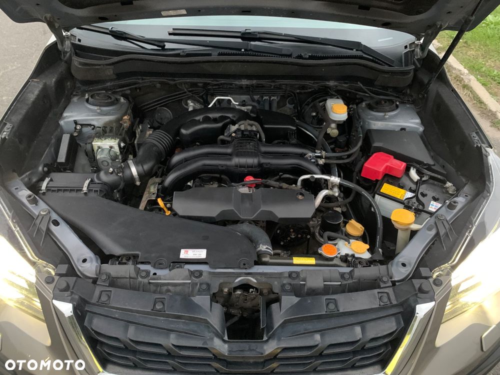 Subaru Forester 2.0i Platinum Lineartronic - 23