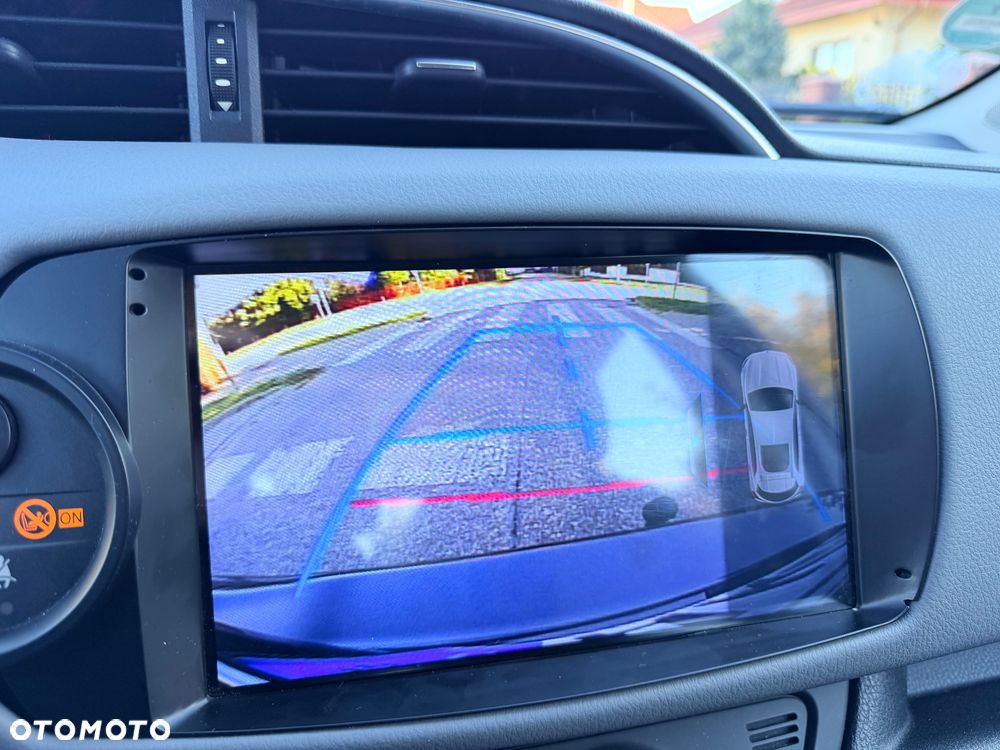 Toyota Yaris - 5