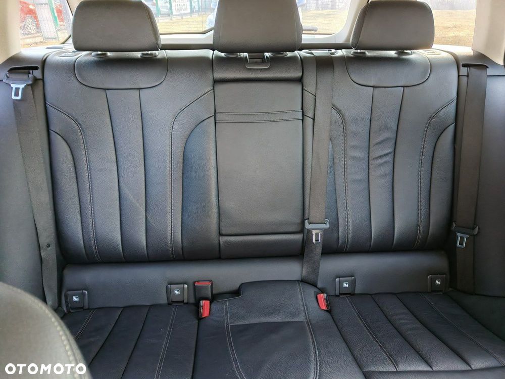 BMW Seria 5 520d xDrive Luxury Line - 17