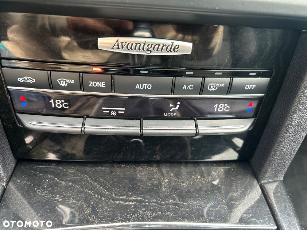 Mercedes-Benz Klasa E 200 CDI Avantgarde - 22