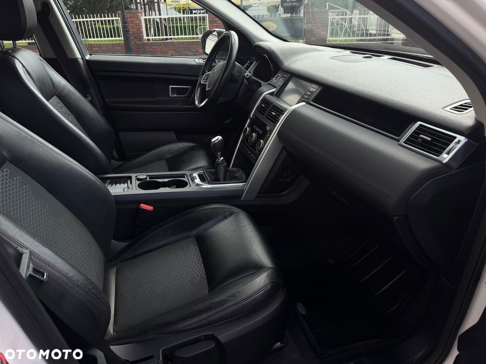 Land Rover Discovery Sport - 18