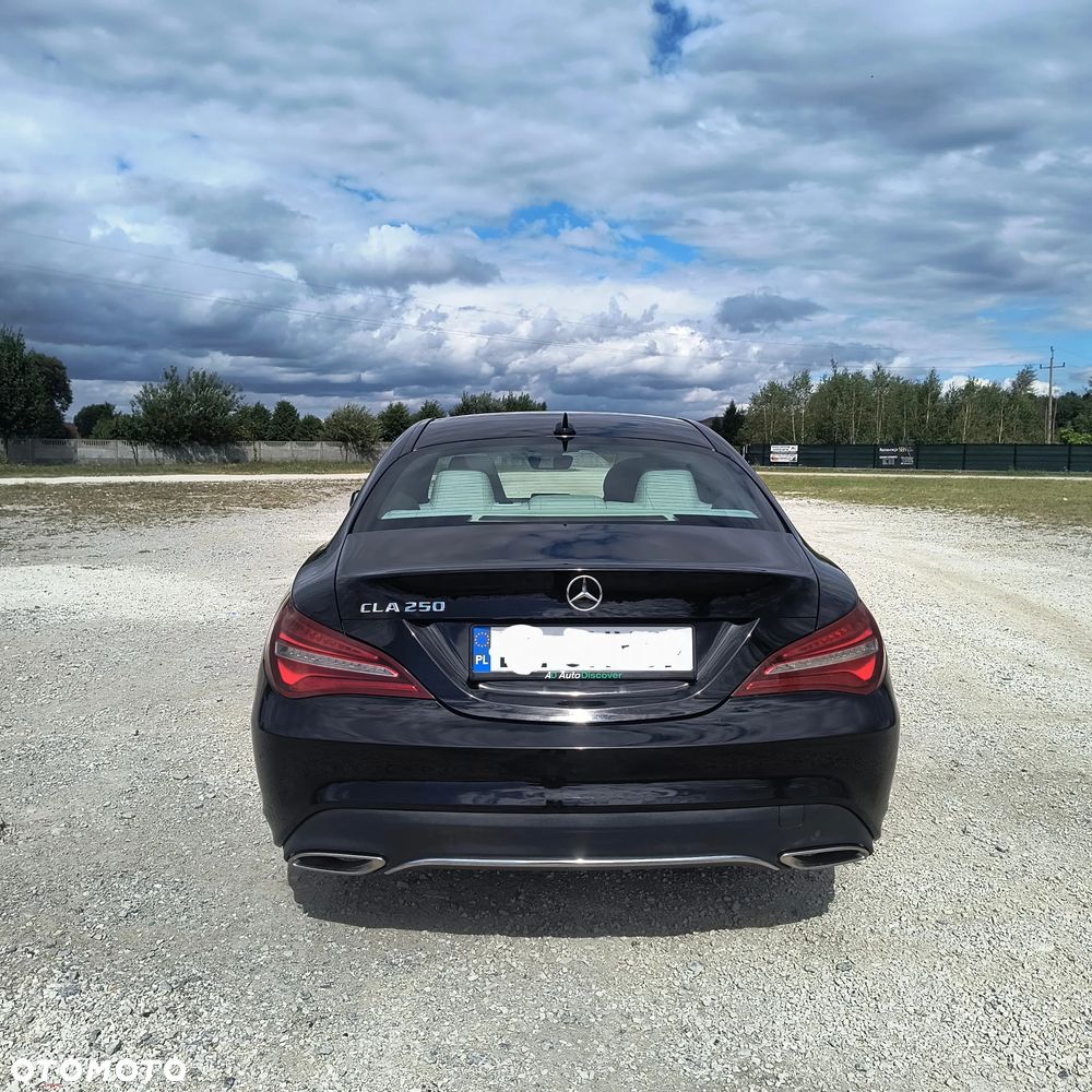 Mercedes-Benz CLA 250 7G-DCT - 4