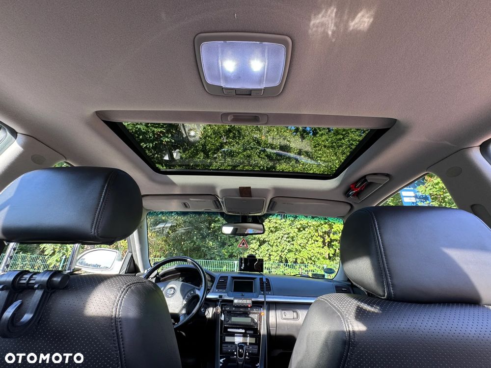 Kia Opirus 3.8 V6 - 13