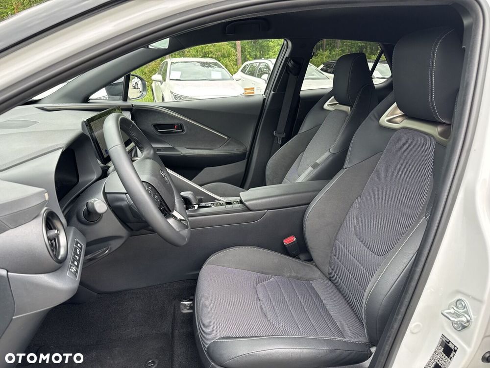 Toyota C-HR - 14