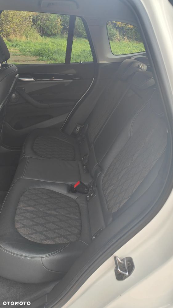 BMW X1 - 11