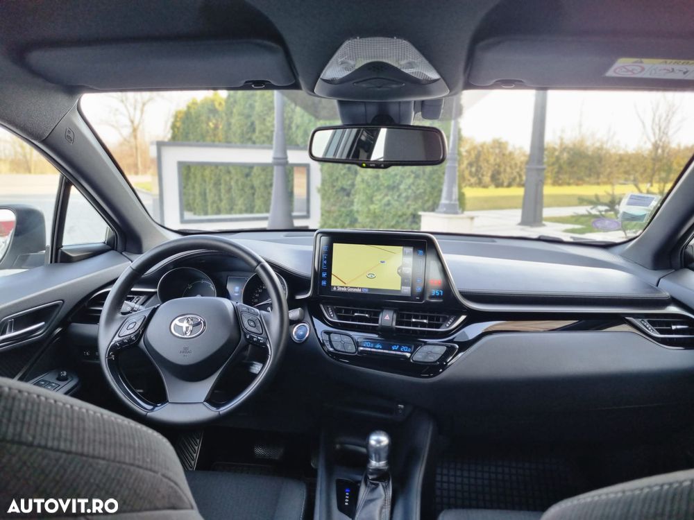 Toyota C-HR 1.8 HSD 122 CP 4x2 CVT C-ult Style - 9