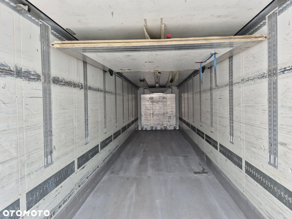 Schmitz Cargobull CARRIER MAXIMA 1300 / WINDA / DOPPEL STOCK / ŚCIANA GRODZIOWA / BELKI / PODNOSZONA OŚ / z Niemiec / TOP STAN 2011/ CARRIER CHŁODNIA CHLODNIA LODÓWKA PODWÓJNY ZAŁADUNEK PIĘTROWA - 7