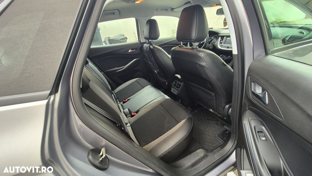 Opel Grandland X 1.2 Turbo START/STOP Innovation - 12