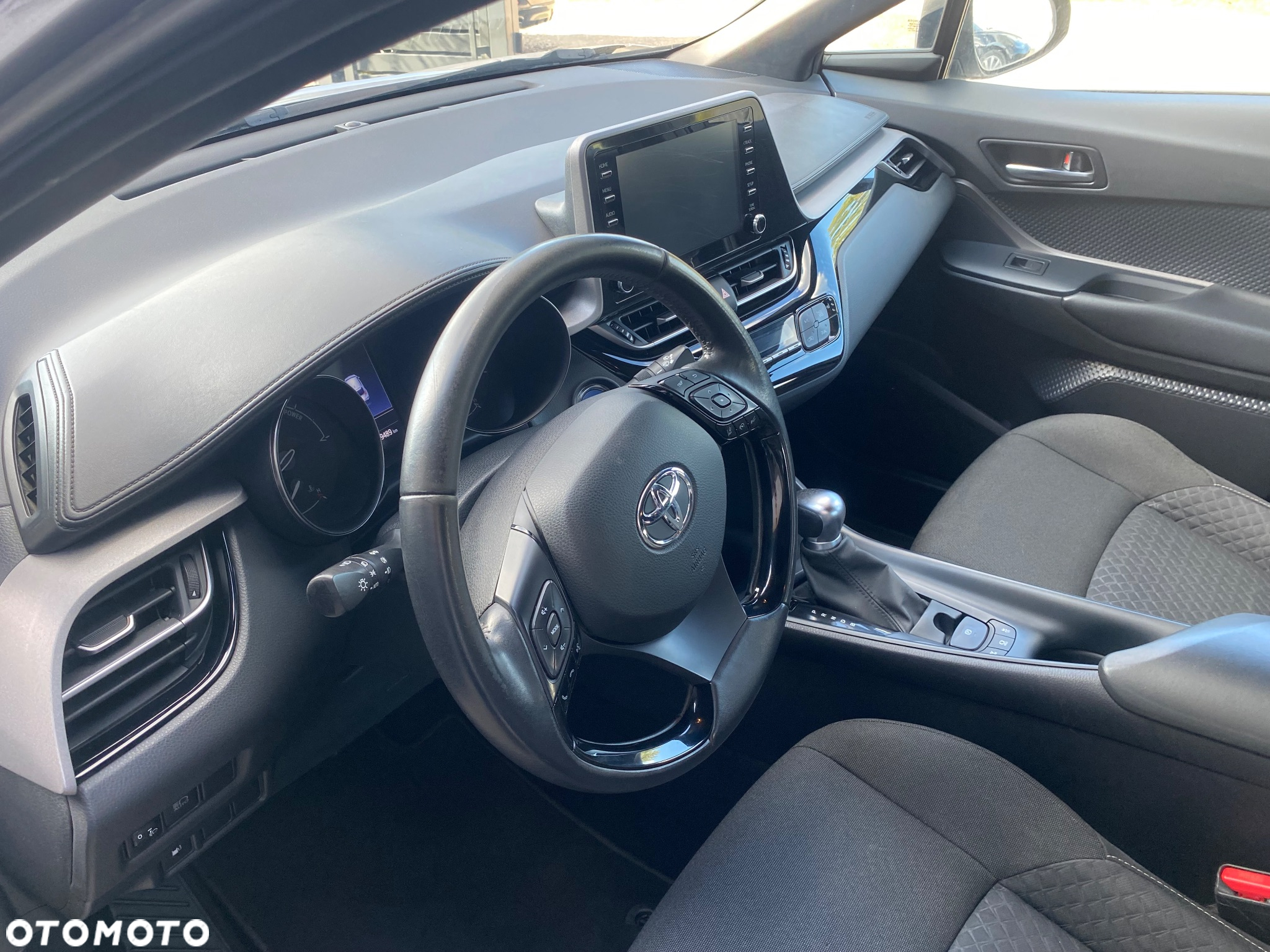 Toyota C-HR 1.8 Hybrid Business Edition - 16