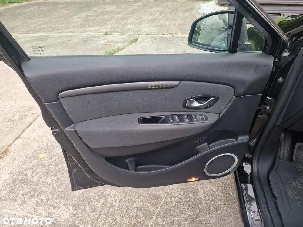Renault Grand Scenic Gr 1.4 16V TCE Bose Edition - 15