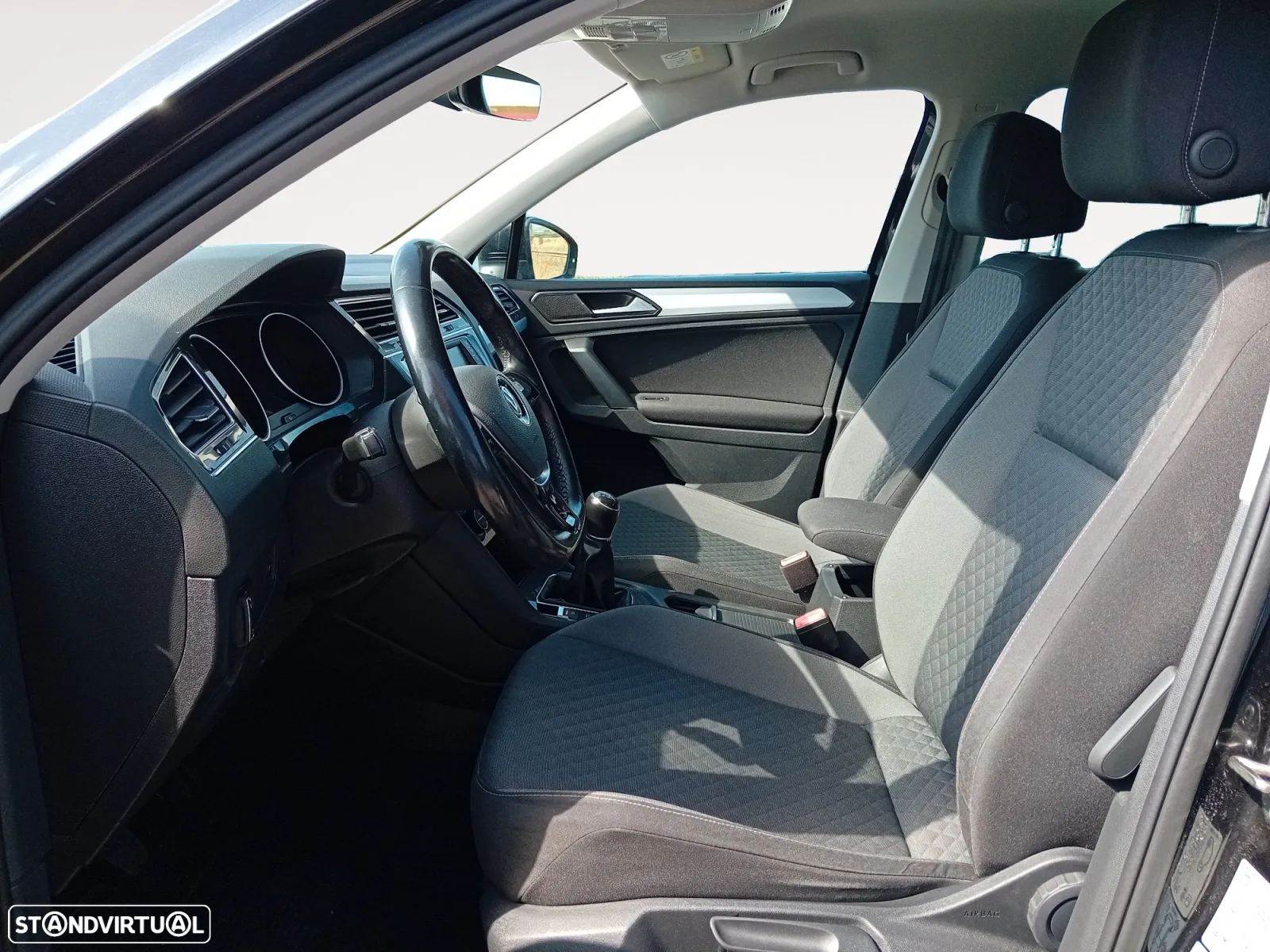 VW Tiguan 1.6 TDI Confortline - 10