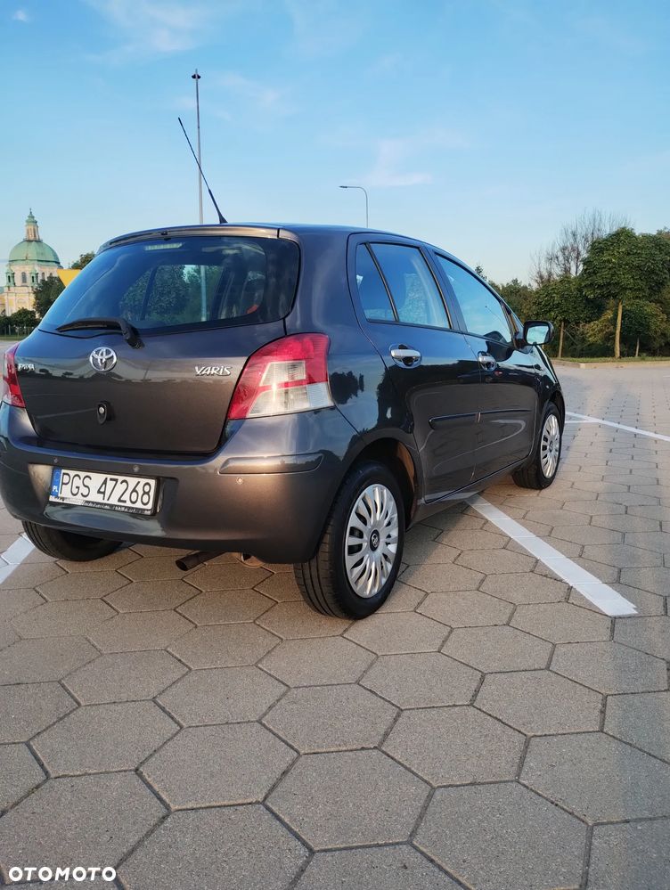 Toyota Yaris 1.33 2010 - 2