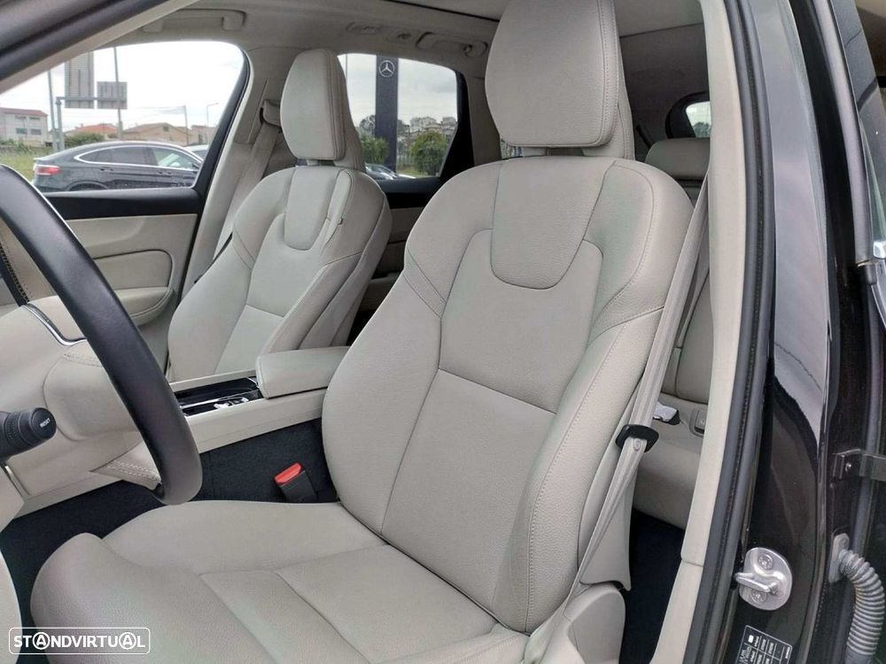 Volvo XC 60 2.0 T6 PHEV Plus Bright - 13
