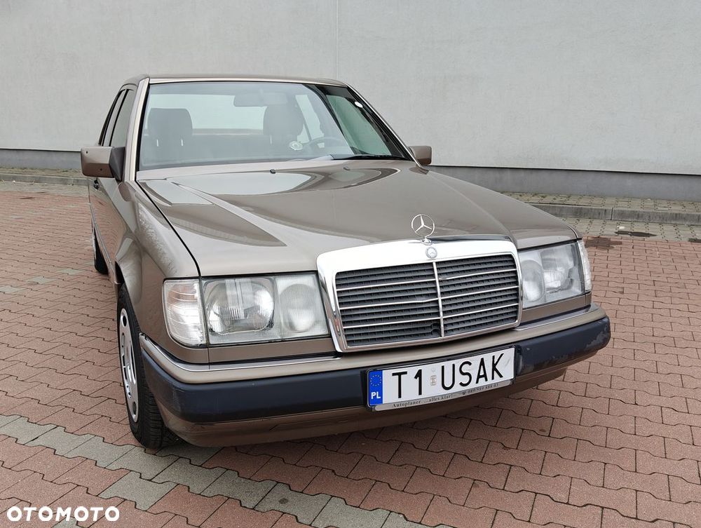 Mercedes-Benz W124 (1984-1993) - 11