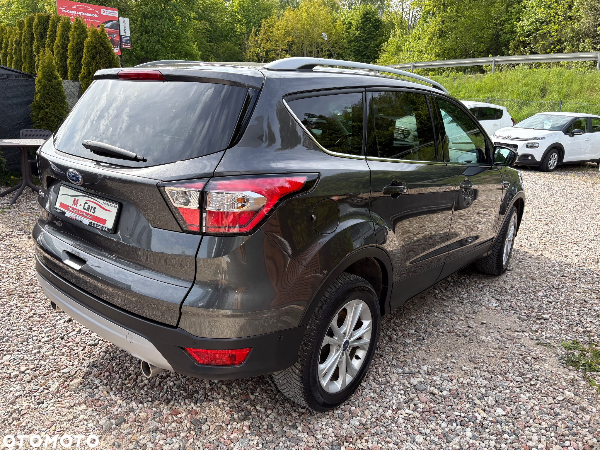 Ford Kuga 2.0 TDCi 2x4 Titanium - 10