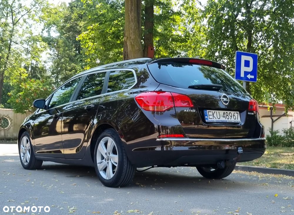 Opel Astra 1.7 CDTI DPF ecoFLEX Start/Stop ENERGY - 2