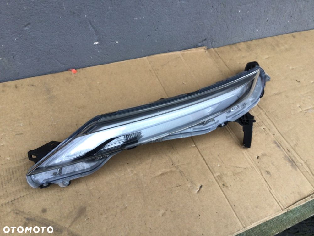 Lampa przednia Lewa Nissan Juke F16 Led DRL