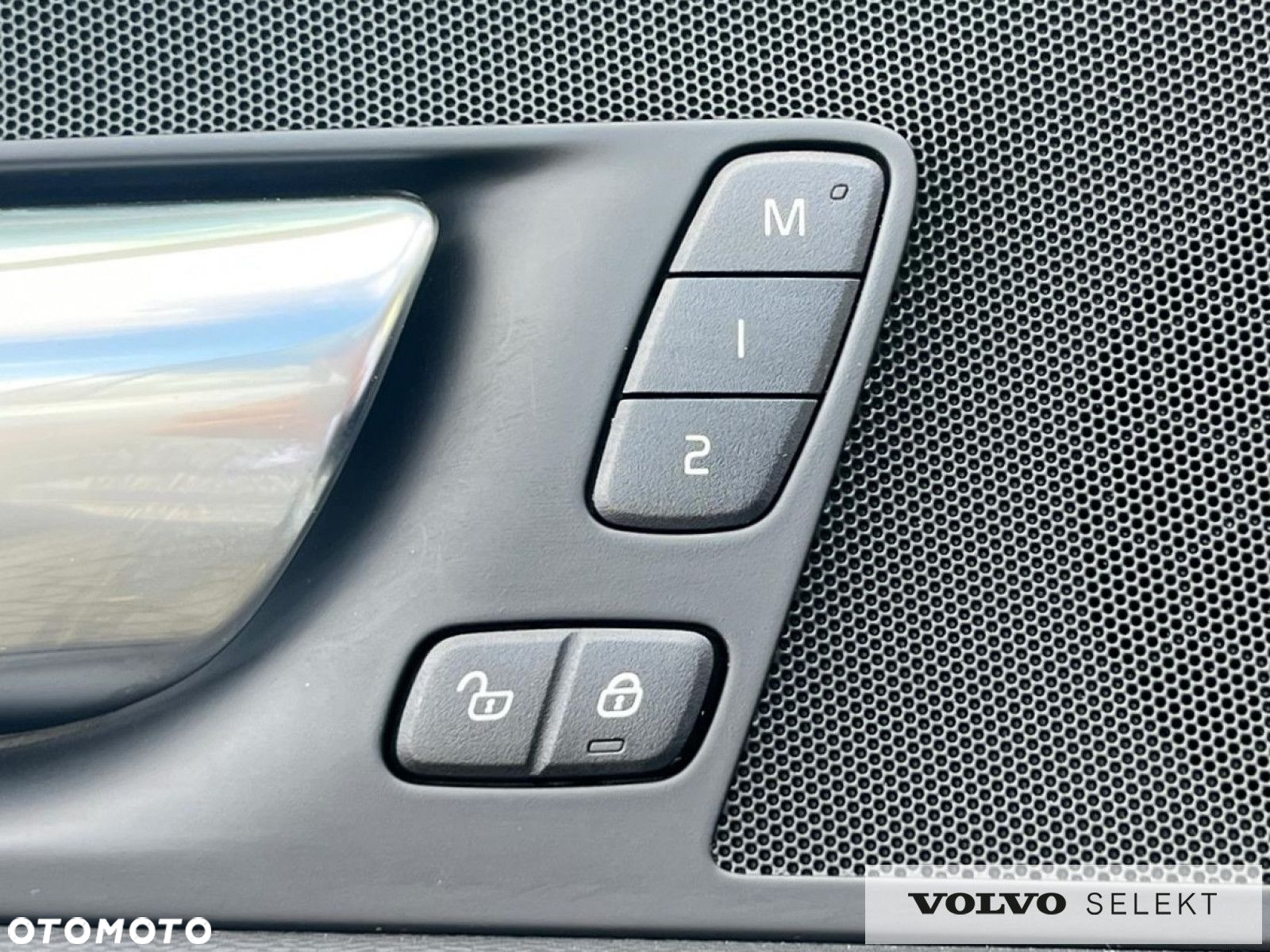 Volvo XC 60 - 30