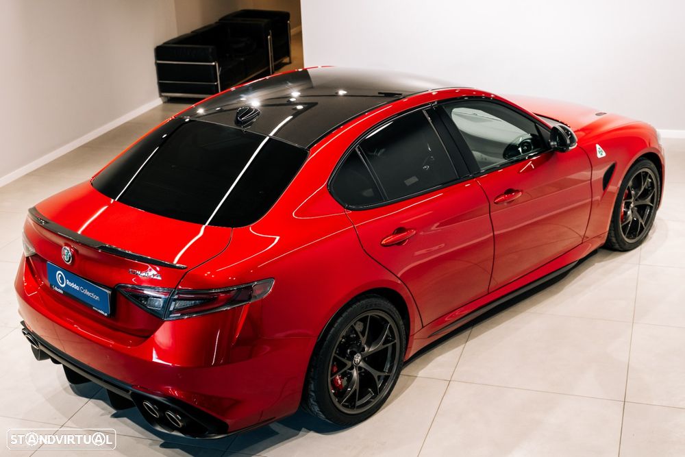 Alfa Romeo Giulia 2.9 Bi-Turbo Quadrifoglio AT8 - 8