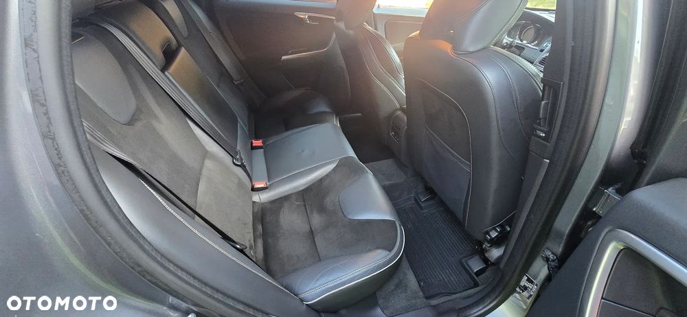 Volvo XC 60 D4 RDesign - 21